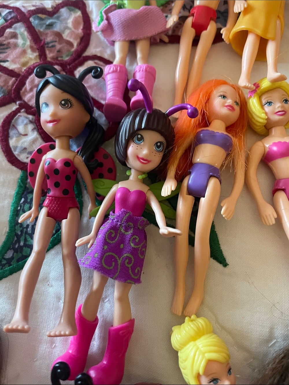 Doll Large Lot of 53 Polly Pocket Plus Other Small Sized Dolls - Picture 7 of 11